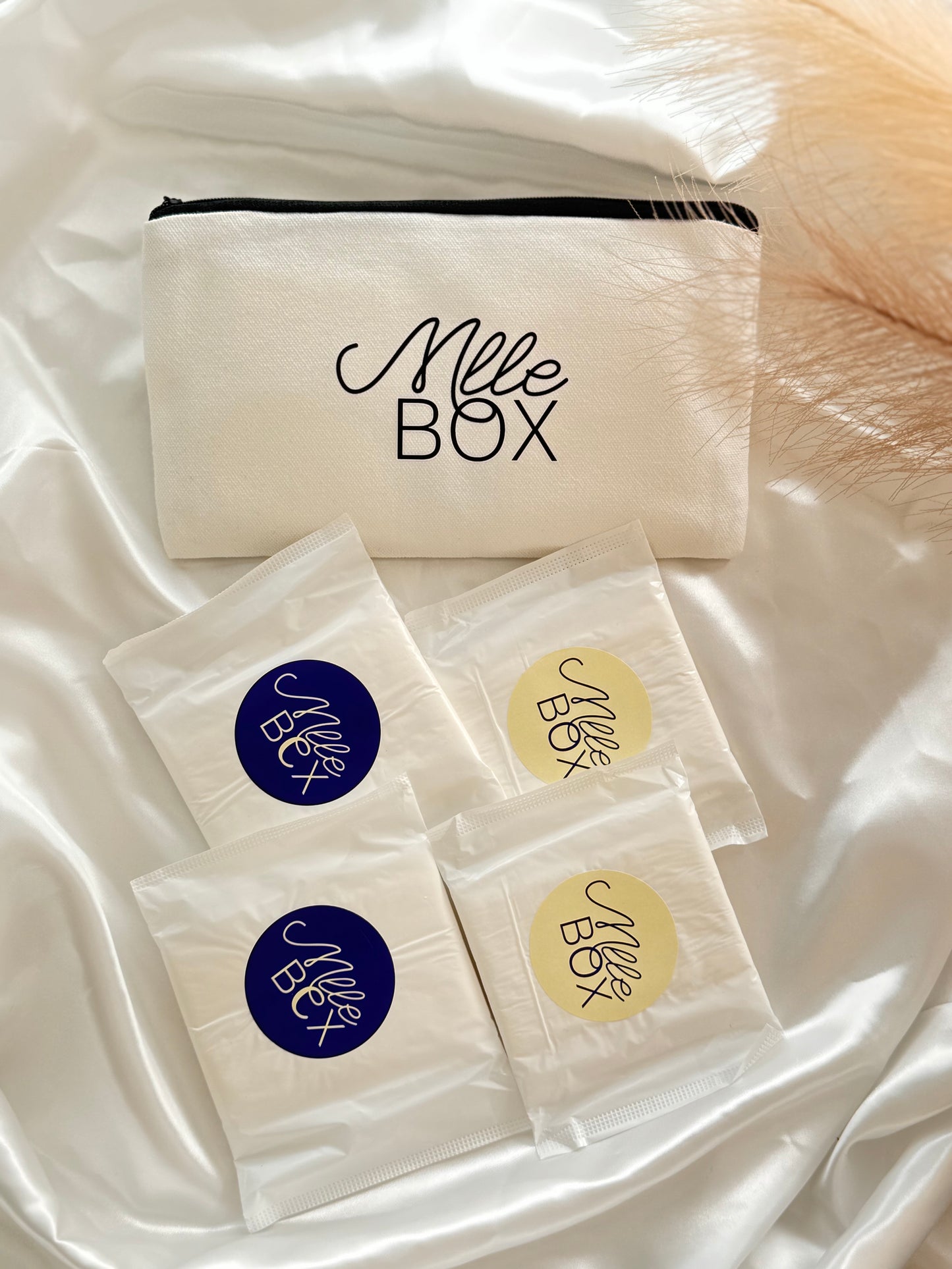 Kit Premières Règles - Box Éducative Puberté Filles 9-14 ans