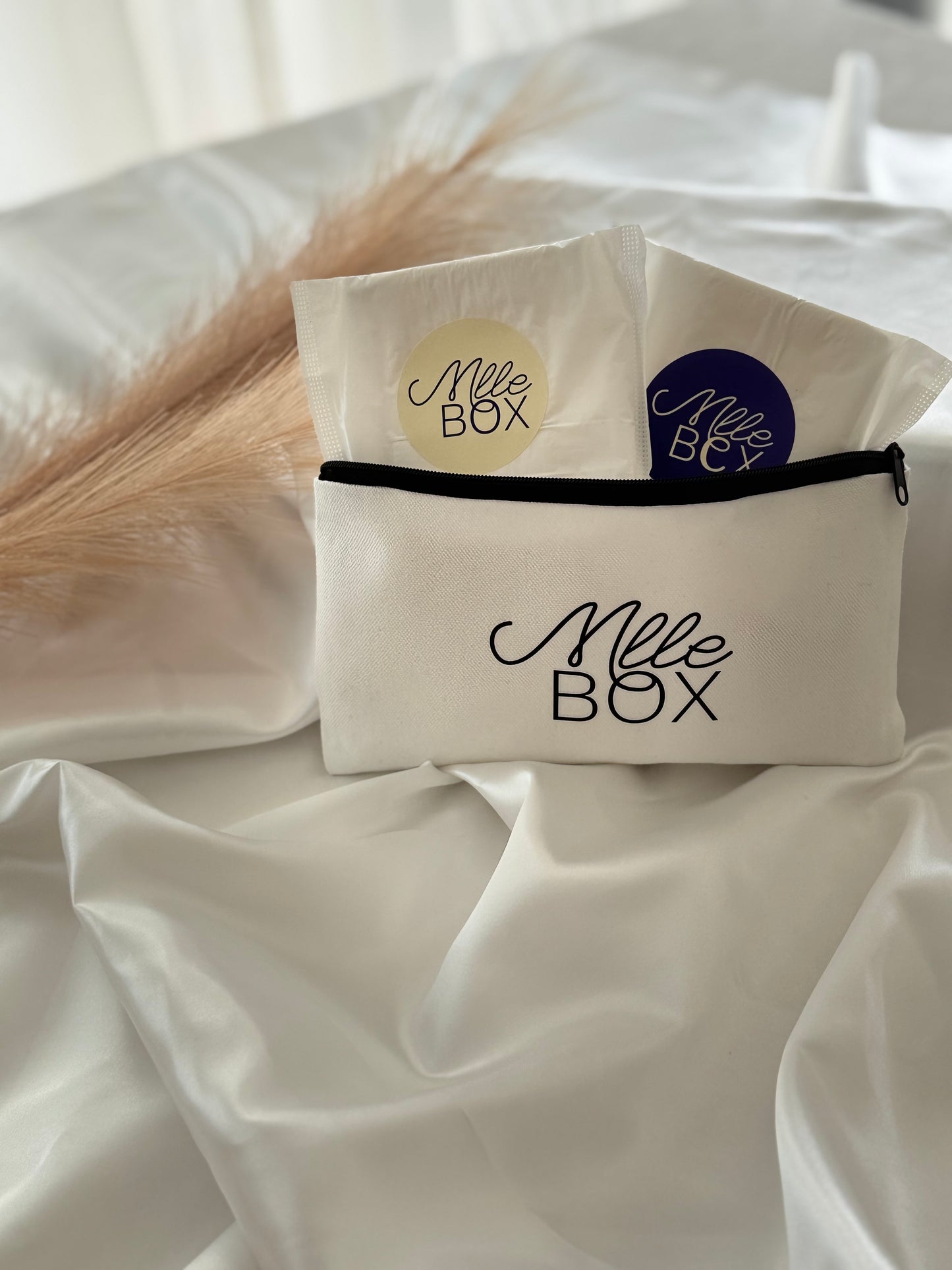 Kit Premières Règles - Box Éducative Puberté Filles 9-14 ans